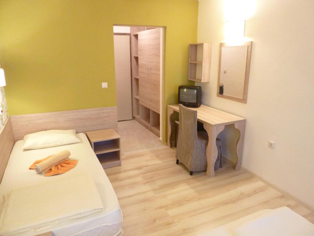 Hotel Zarya Zlatni pjasătsi Rom bilde