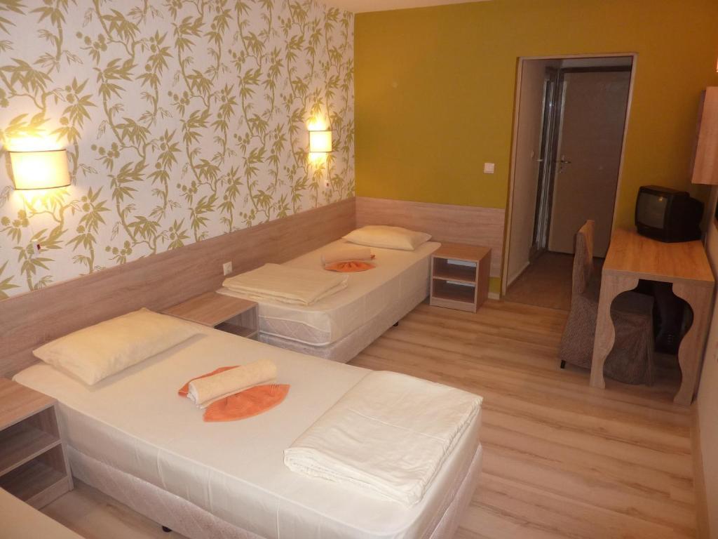 Hotel Zarya Zlatni pjasătsi Rom bilde