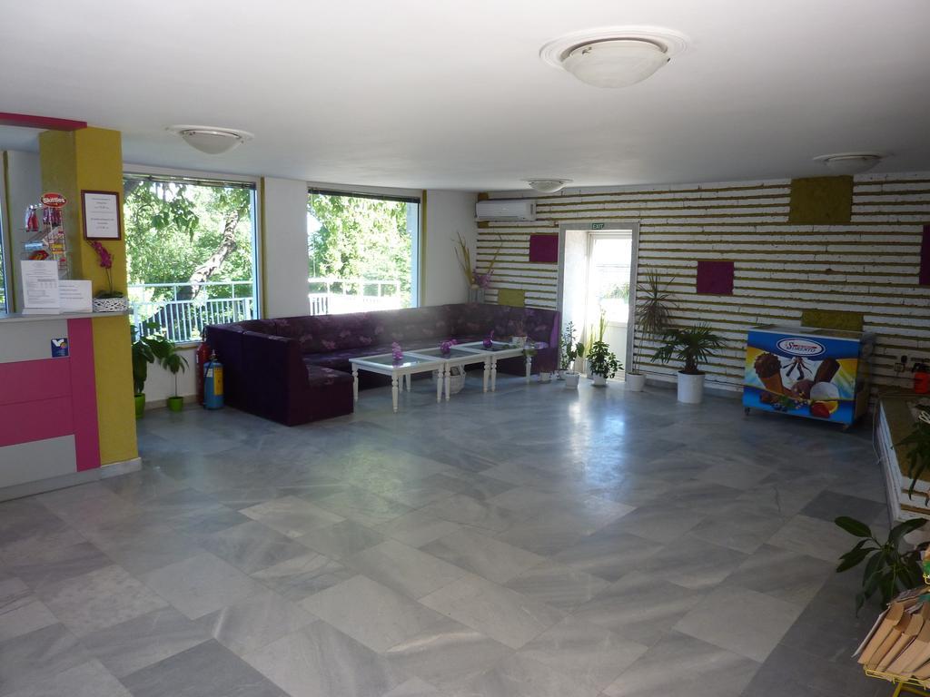 Hotel Zarya Zlatni pjasătsi Eksteriør bilde